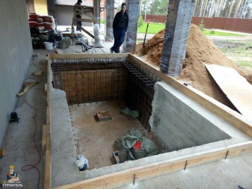 Небольшой загородный бассейн. 03