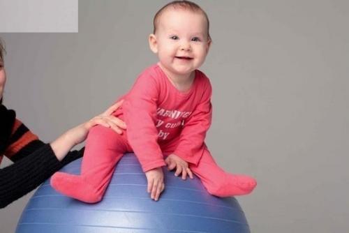 Фитбол - гимнастика для малышей. 05 Фитбол - гимнастика для малышей. 05