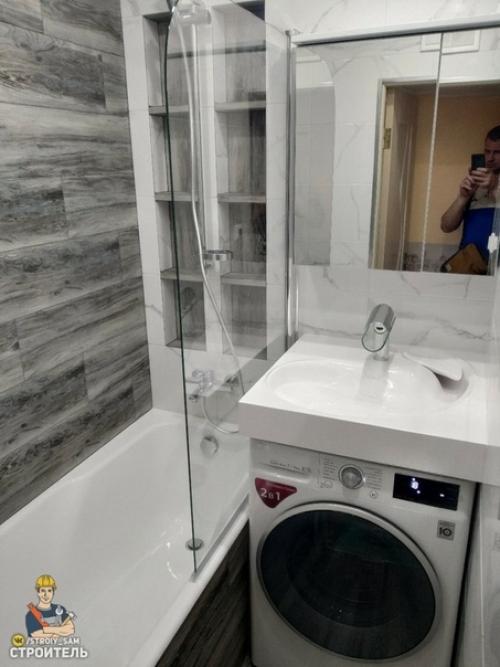 Из маленькой ванны в панельном доме максимум выжал. 02