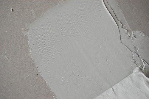 Текстура на стенах при помощи шпатлевки. 05