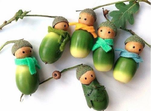 Поделки из каштанов и желудей. 01