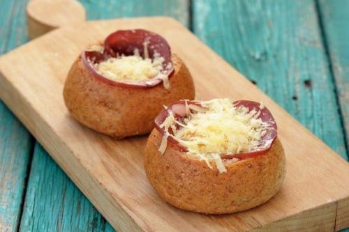 Запеченные бутерброды с яйцом и ветчиной. 03