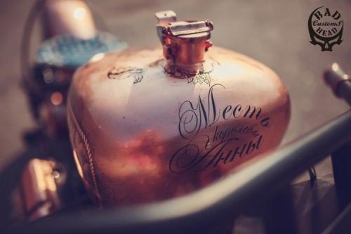 Хорошие ребята продают кастом, сделанный собственными руками. 02