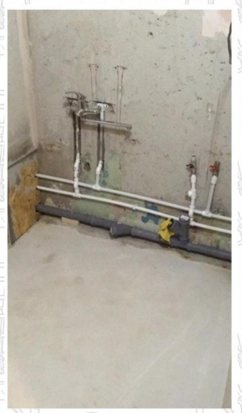 Одписчи поделился своим ремонтом в ванной, оторый сам делал впервые. 03