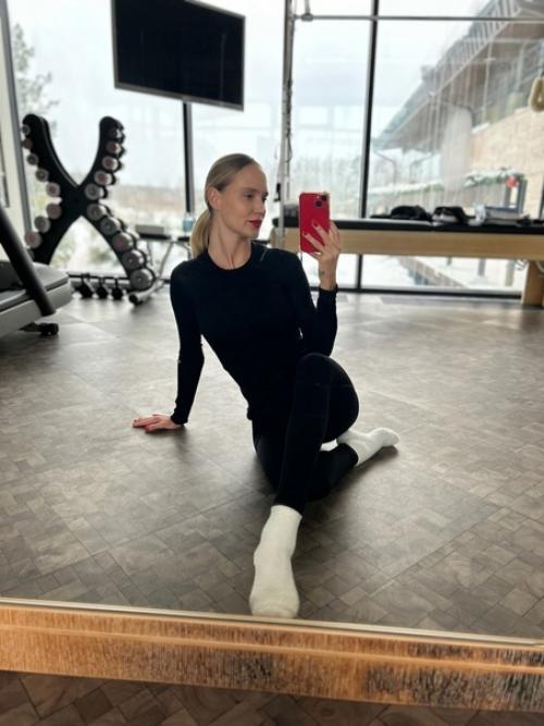 Глюкоза рассказала, что уже приступила к активной подготовке к лету. 01