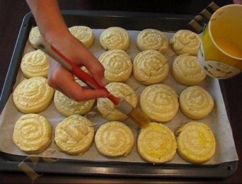 Творожные завитушки в сметанной заливке. 03 Творожные завитушки в сметанной заливке. 03