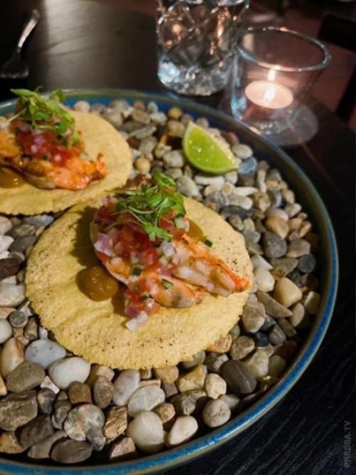 Я бы хотел попробовать каждое блюдо! 02