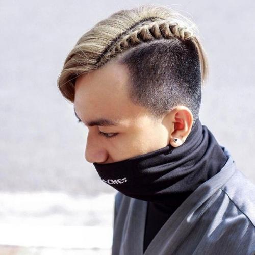 Косички - новый тренд, который активно набирает популярность. 05