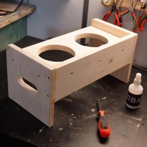 Кормушка для кота или небольшой собаки. 07