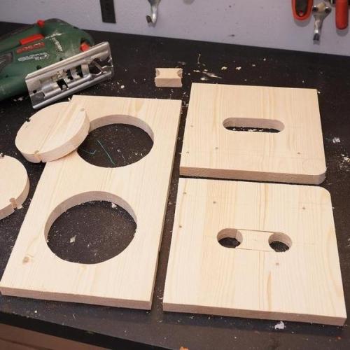 Кормушка для кота или небольшой собаки. 06