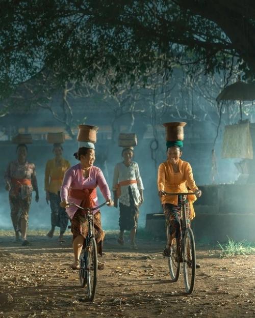 Серия фотографий Rarindra_Prakarsa захватывает аутентичную атмосферу и повседневную жизнь на Бали. 05