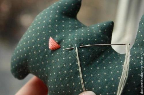 Котик. Потребуется: - Ткань (хлопок или пушистый флис). 07 Котик. Потребуется: - Ткань (хлопок или пушистый флис). 07