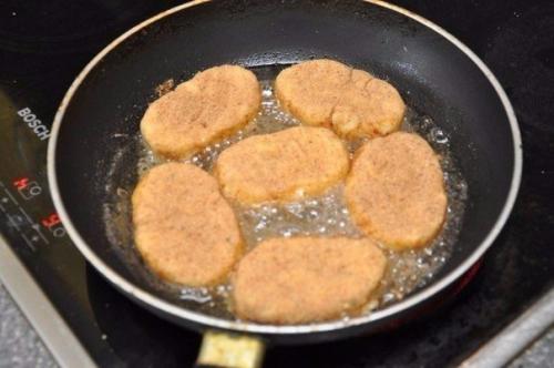 Картофельные котлеты с грибной подливкой. 04 Картофельные котлеты с грибной подливкой. 04