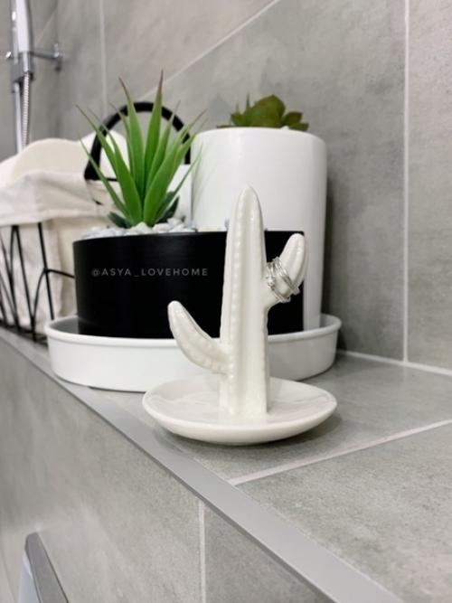 Даже мы не знаем, что тут больше заслуживает внимания: котейка или caнyзeл. 03