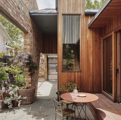 Какие интересные архитекторские решения бывают. 05