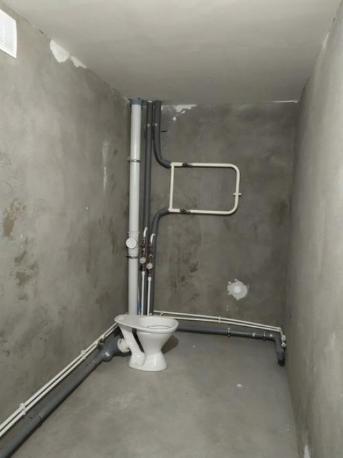 Подписчик ремонт своими руками в ванной комнате сделал. 01