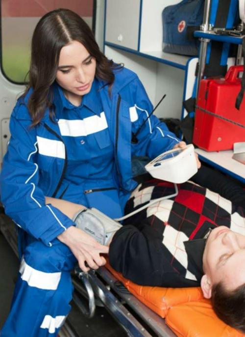 Число медсестёр, фельдшеров и акушерок в России опустилось до Минимума за 60 лет. 02