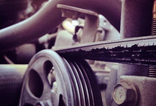 Свистит ремень генератора - причины и способы их устранения. 03 Свистит ремень генератора - причины и способы их устранения. 03