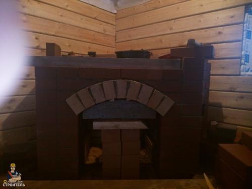 Строили беседку, а получился полноценный домик. 03