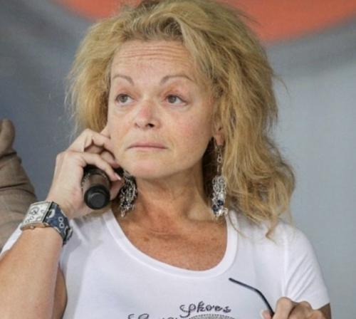 Долина отказалась отдать ключи от квартиры Лурье. 

