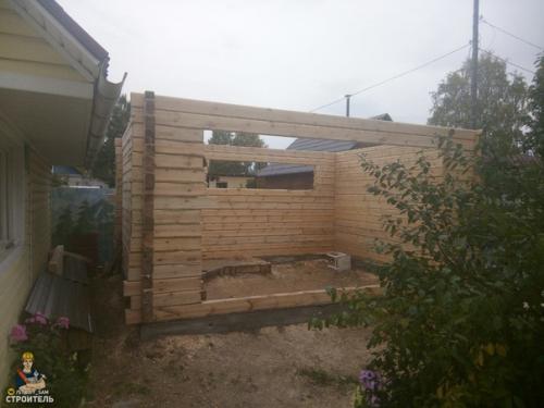 Строили беседку, а получился полноценный домик. 01