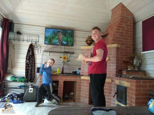 Строили беседку, а получился полноценный домик. 06