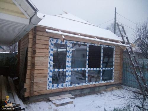 Строили беседку, а получился полноценный домик. 04