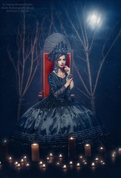 Возлюбленную его звали Маргаритою Николаевной. 04