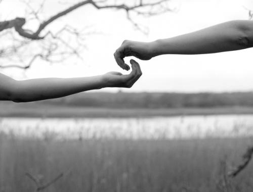 Монохромный сон фотографа Arno Rafael Minkkinen. 08