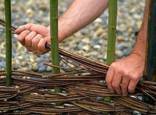 Как сделать плетень на даче своими руками. 01 Как сделать плетень на даче своими руками. 01