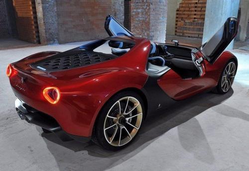 Суперкар Ferrari Sergio Pininfarina V8, 605 л. с., 3 сек., L/E 6 автомобилей. 02