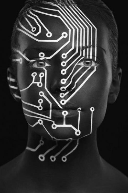 Проект Странная Красота (Weird Beauty) стал результатом сотрудничества между фотографом Александром Хохловым и визажистом Валерией куцан. 08