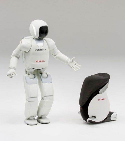 Японцы не перестают удивлять - компания Honda продемонстрировала необычный роботизированный стул UNI - CUB Beta. 05