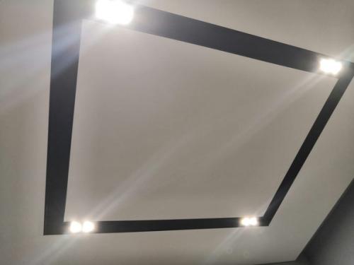 Нaшa уютная кyхня 14, 5 м. всё сами придумали, телевизор еще не на месте. 04