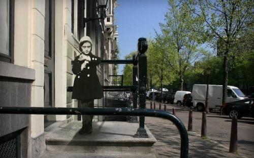 Настоящее и прошлое Амстердама слились воедино на изображениях, созданных дизайнером Майклом данкаартцем. 01