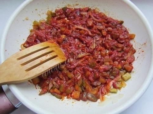 Солянка с колбасой и курицей. 07