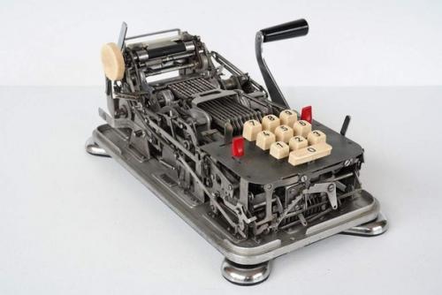 Механический калькулятор с принтером NFI снаружи и внутри. 07