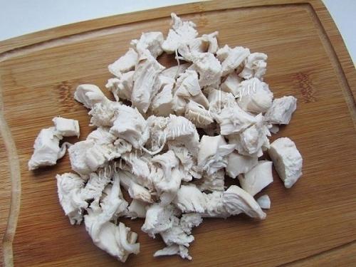 Солянка с колбасой и курицей. 01