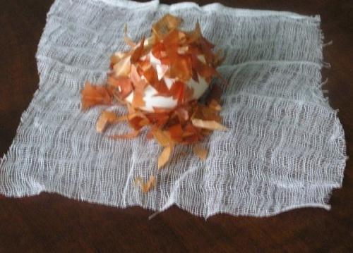 Мы красим яйца оригинальным способом. 04