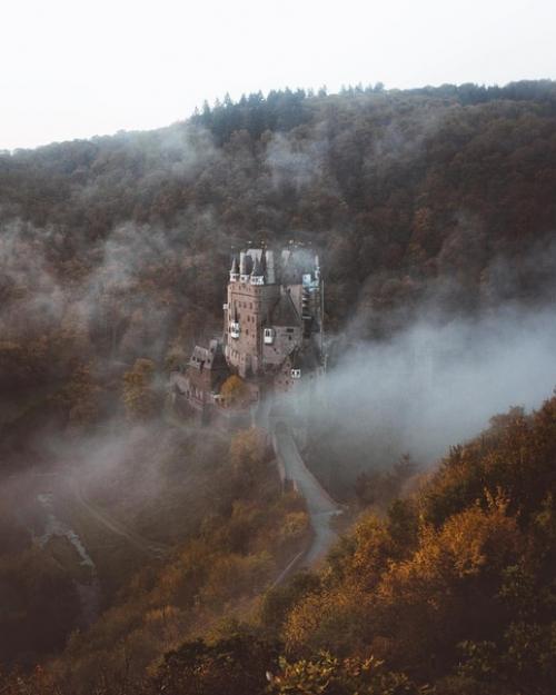 Мы создаем стильные драматичные Moody тона в стиле известного немецкого фотографа Philipp Heigel. 03