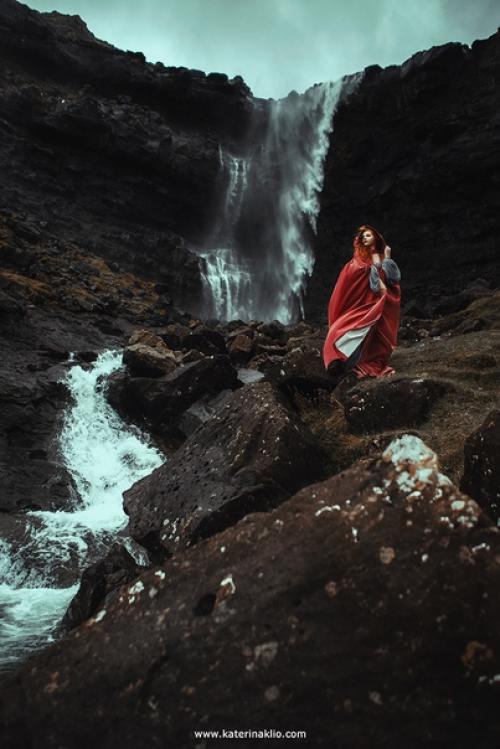 Придумайте название к этой серии;. 02