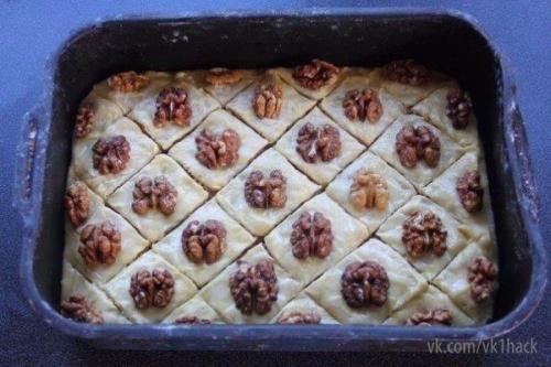 Пахлава.   Пахлава.  Нежное тесто, ореховая начинка и насыщенный медовый вкус. 08