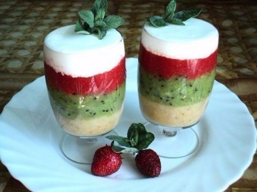 Топ - 10 десертов с клубникой без выпекания. 09