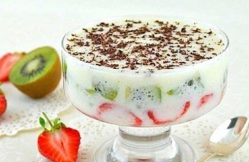 Топ - 10 десертов с клубникой без выпекания. 04