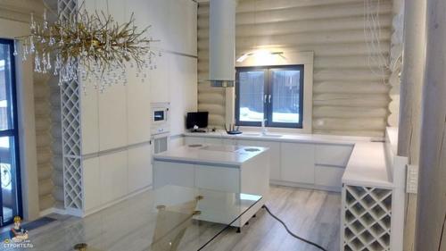 Достроили и сделали ремонт в доме. 04