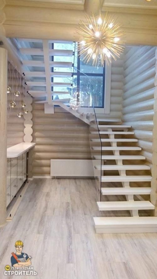 Достроили и сделали ремонт в доме. 05