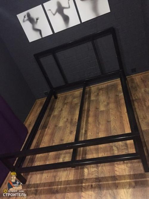 Все выкладывают свои труды, а чем я хуже) смастерил такую вот кровать. 01