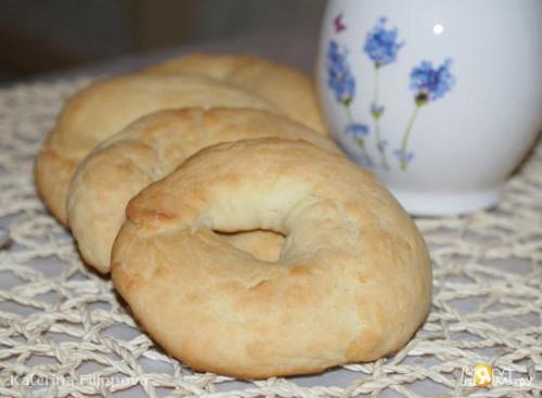 Сметанные калачики. Буквально 30-40 минут - и у вас на столе мягкие, слегка рассыпчатые калачики с приятным домашним вкусом. 02