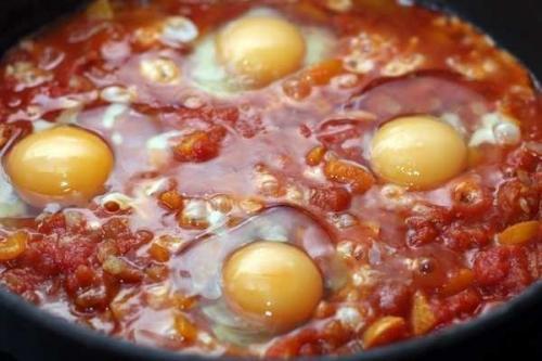 Шакшука.  Интересное блюдо из яиц с овощами, популярное в израиле и соседних странах. 04 Шакшука.  Интересное блюдо из яиц с овощами, популярное в израиле и соседних странах. 04