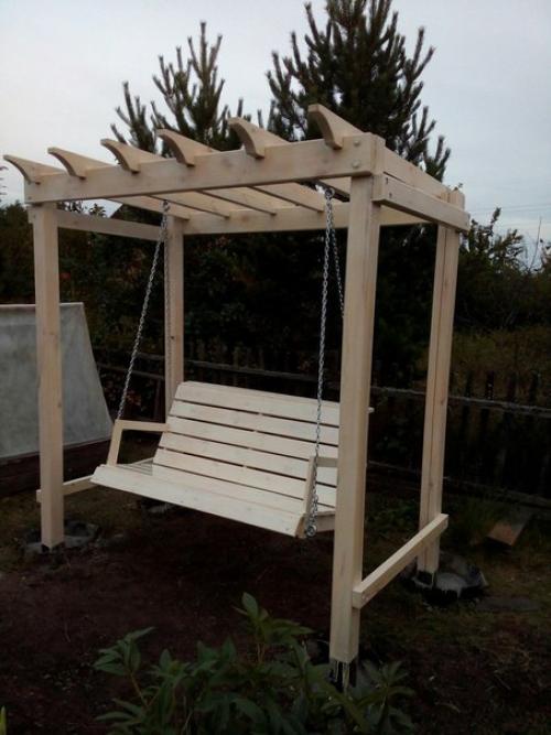 Сделал дачные качели для семьи. 02